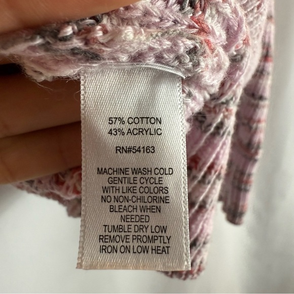 MARC NEW YORK ANDREW MARC
Women's cardigan sweater size L V Neck - Picture 15 of 16